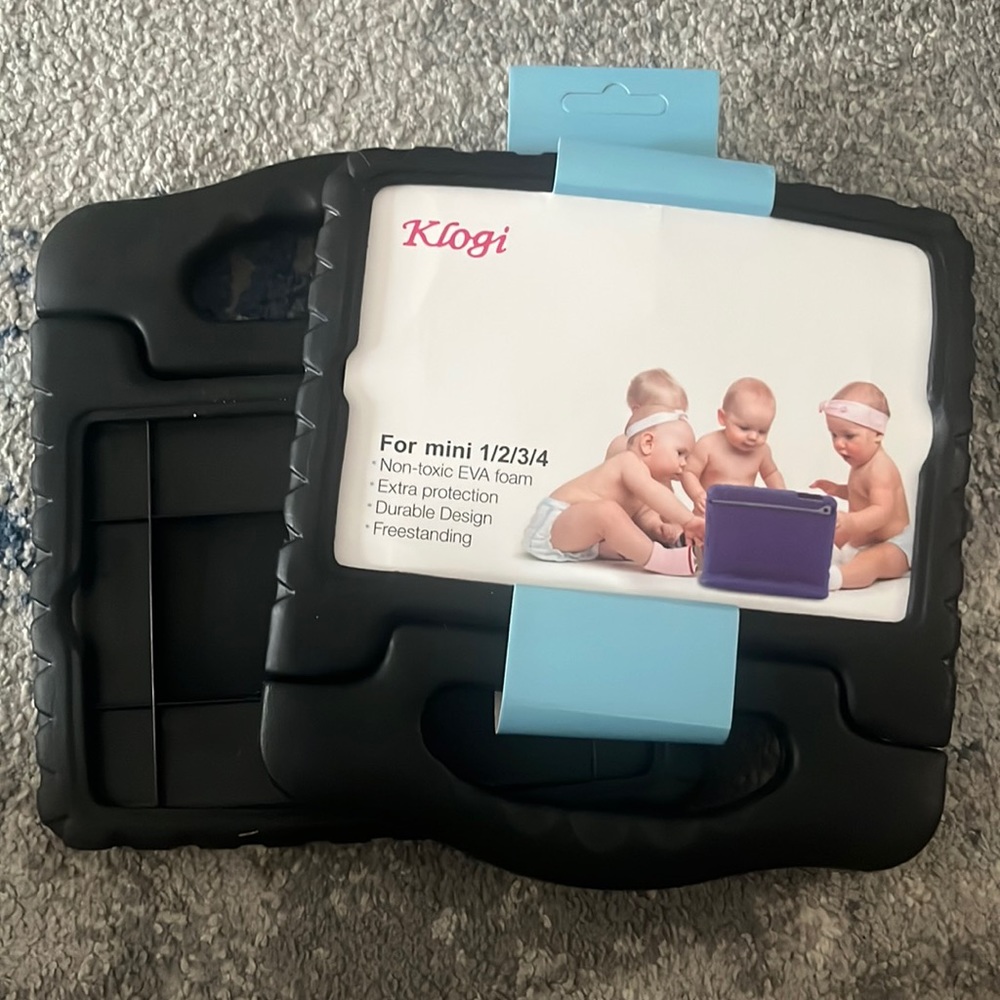 Two Klogi Tablet Hard Cover